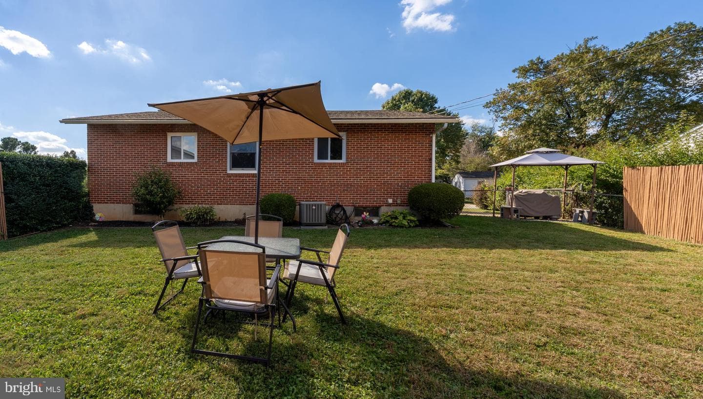 905 Lindellen Avenue photo 4