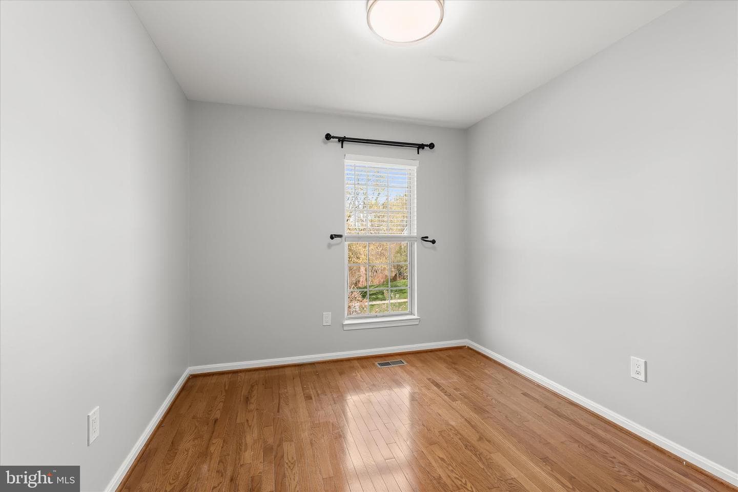 11936 Thurloe Drive photo 32