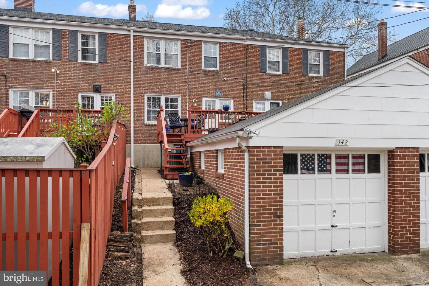 142 Regester Avenue photo 36