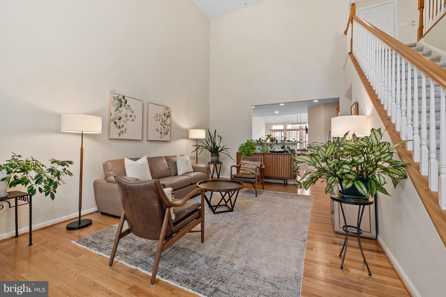 8522 Mountainholly Drive photo 4