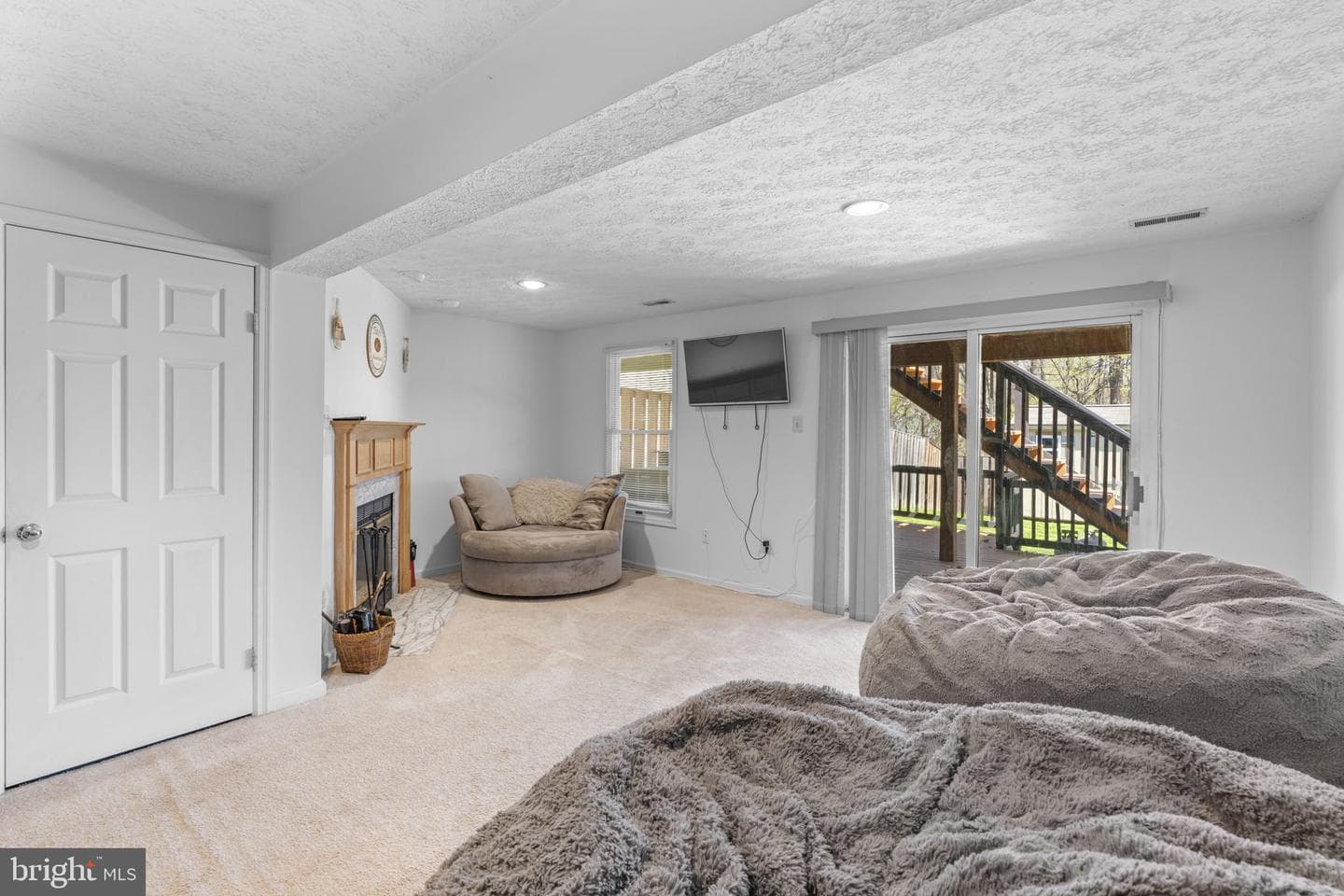 8247 Berryfield Drive photo 24