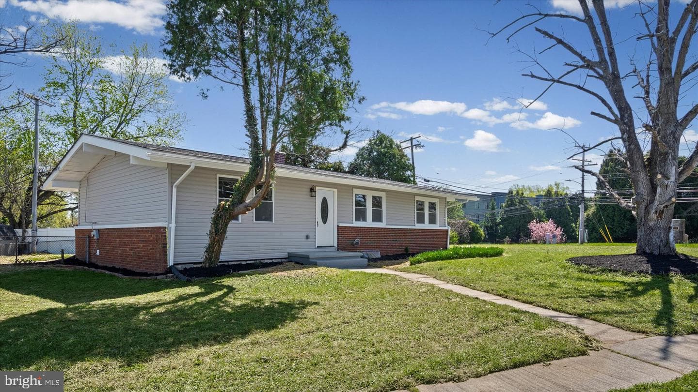 3901 Tiverton Road photo 35