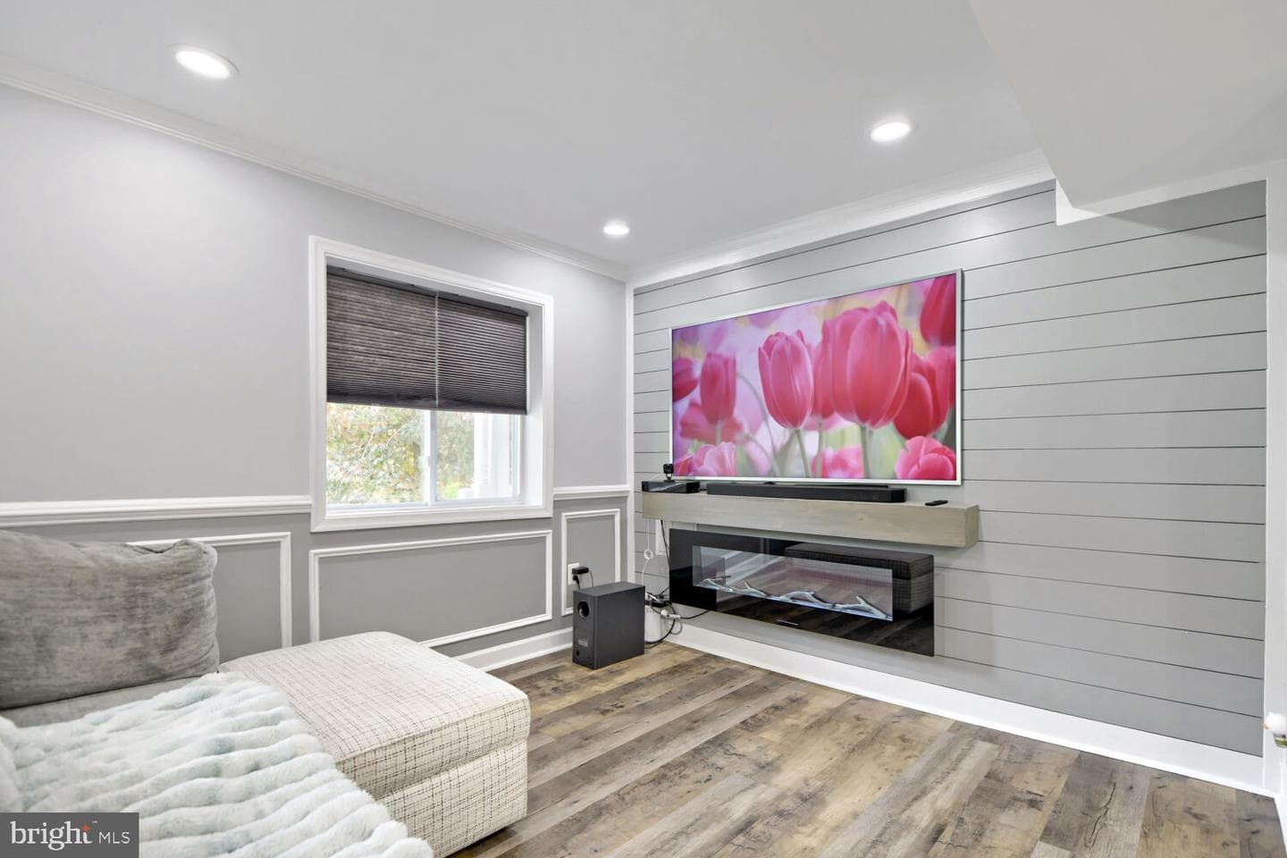 606 Meadow Road photo 11