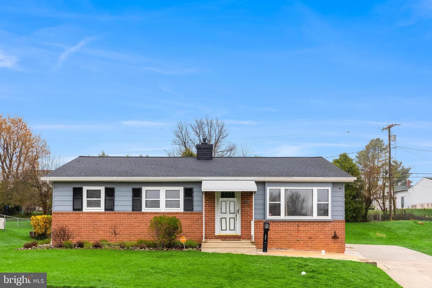 1324 Denbright Road photo 2