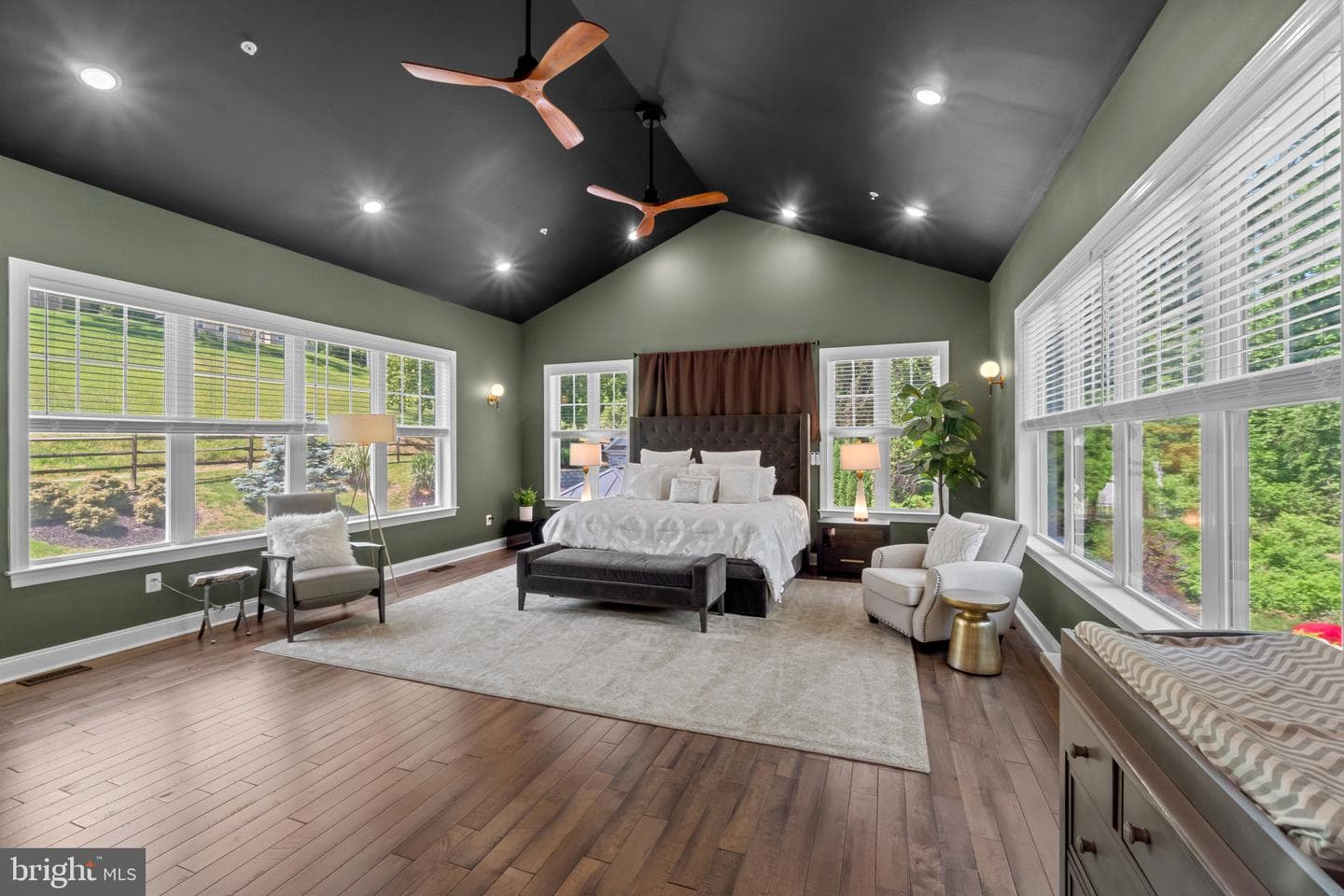 10907 Hollow Road photo 28