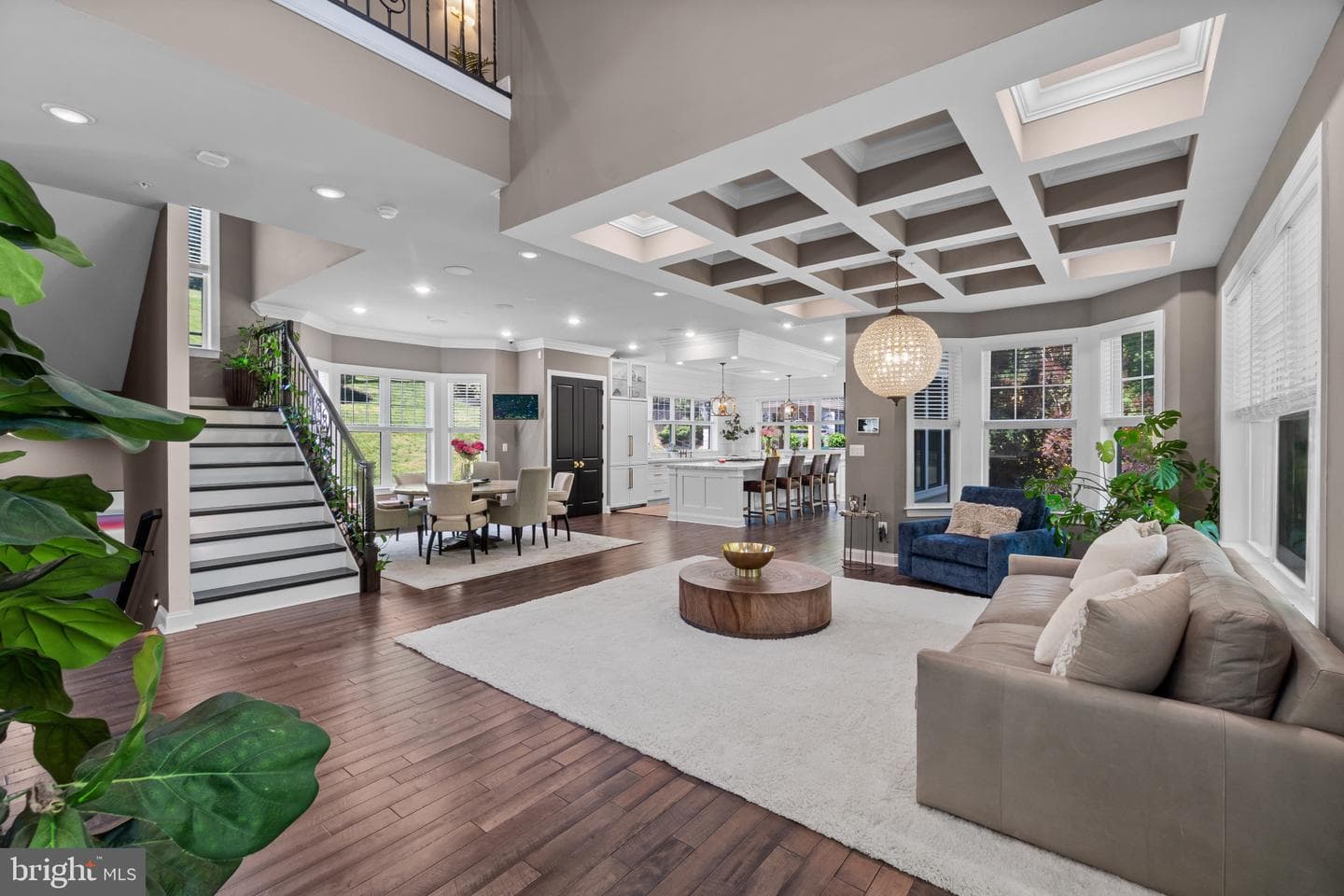 10907 Hollow Road photo 5