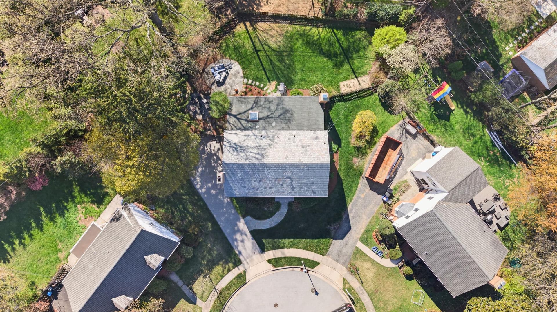 7000 Stoneleigh Court photo 11