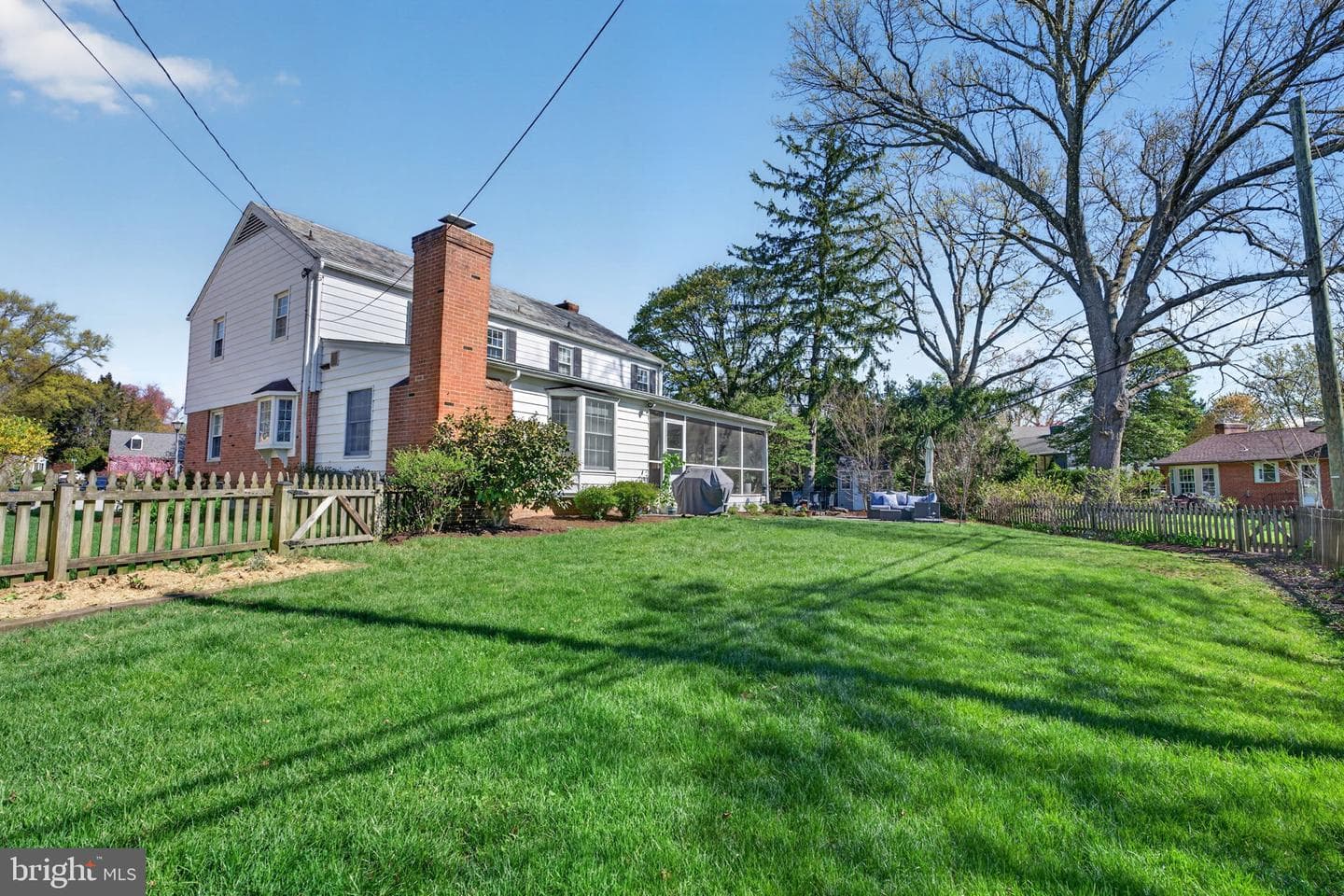7000 Stoneleigh Court photo 26
