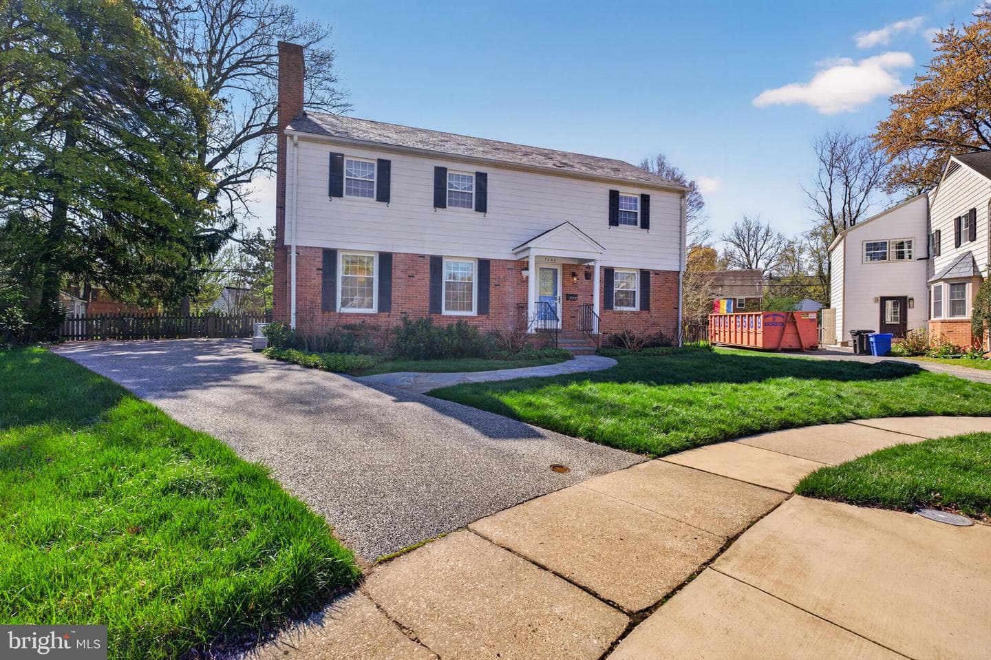 7000 Stoneleigh Court photo 4