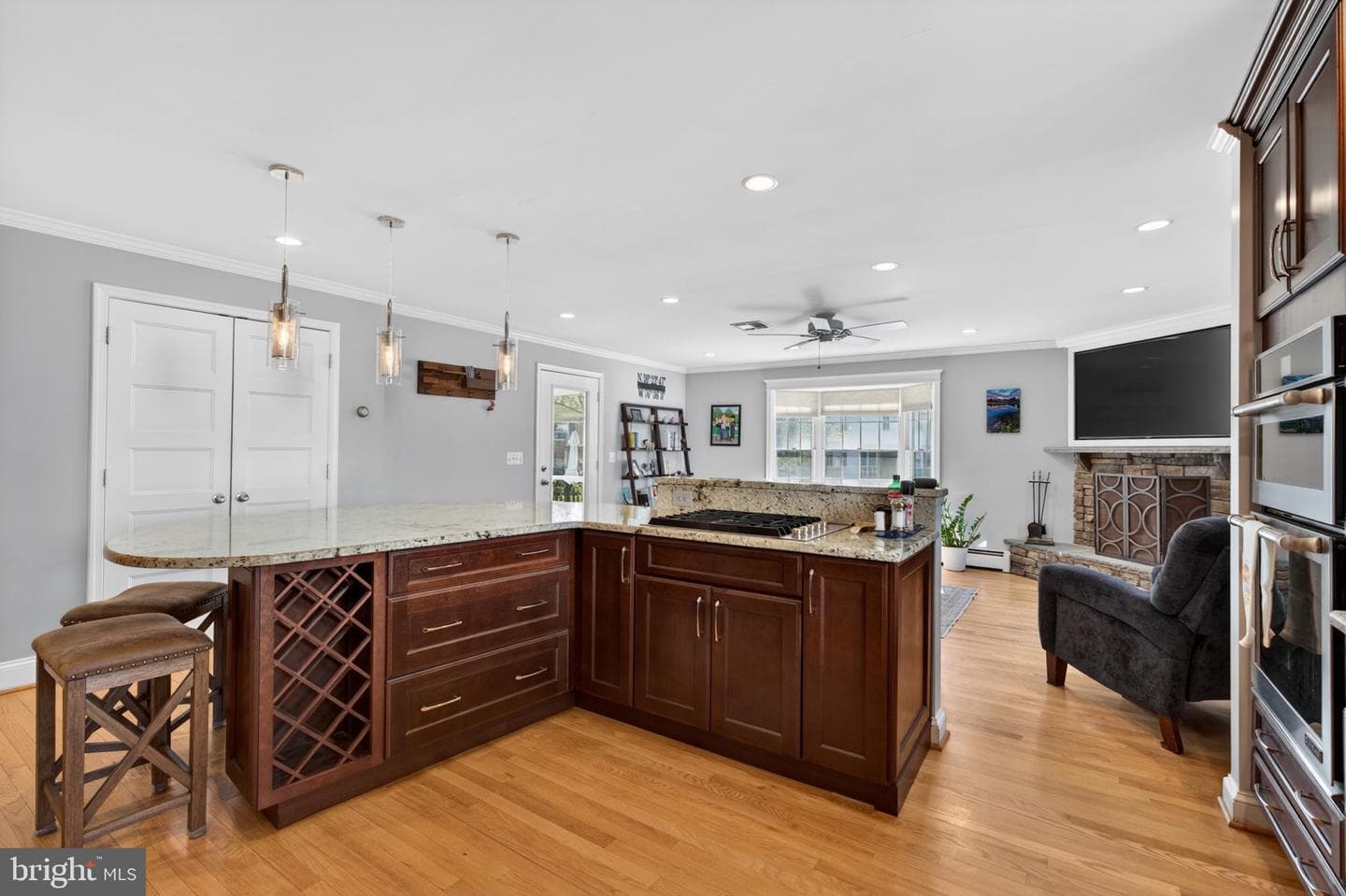 7000 Stoneleigh Court photo 43