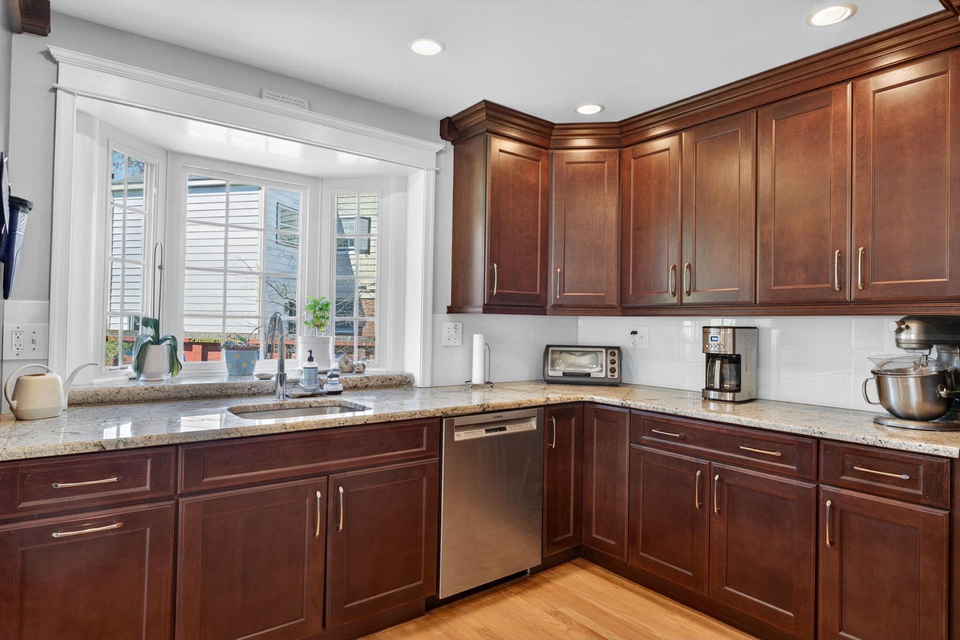 7000 Stoneleigh Court photo 44