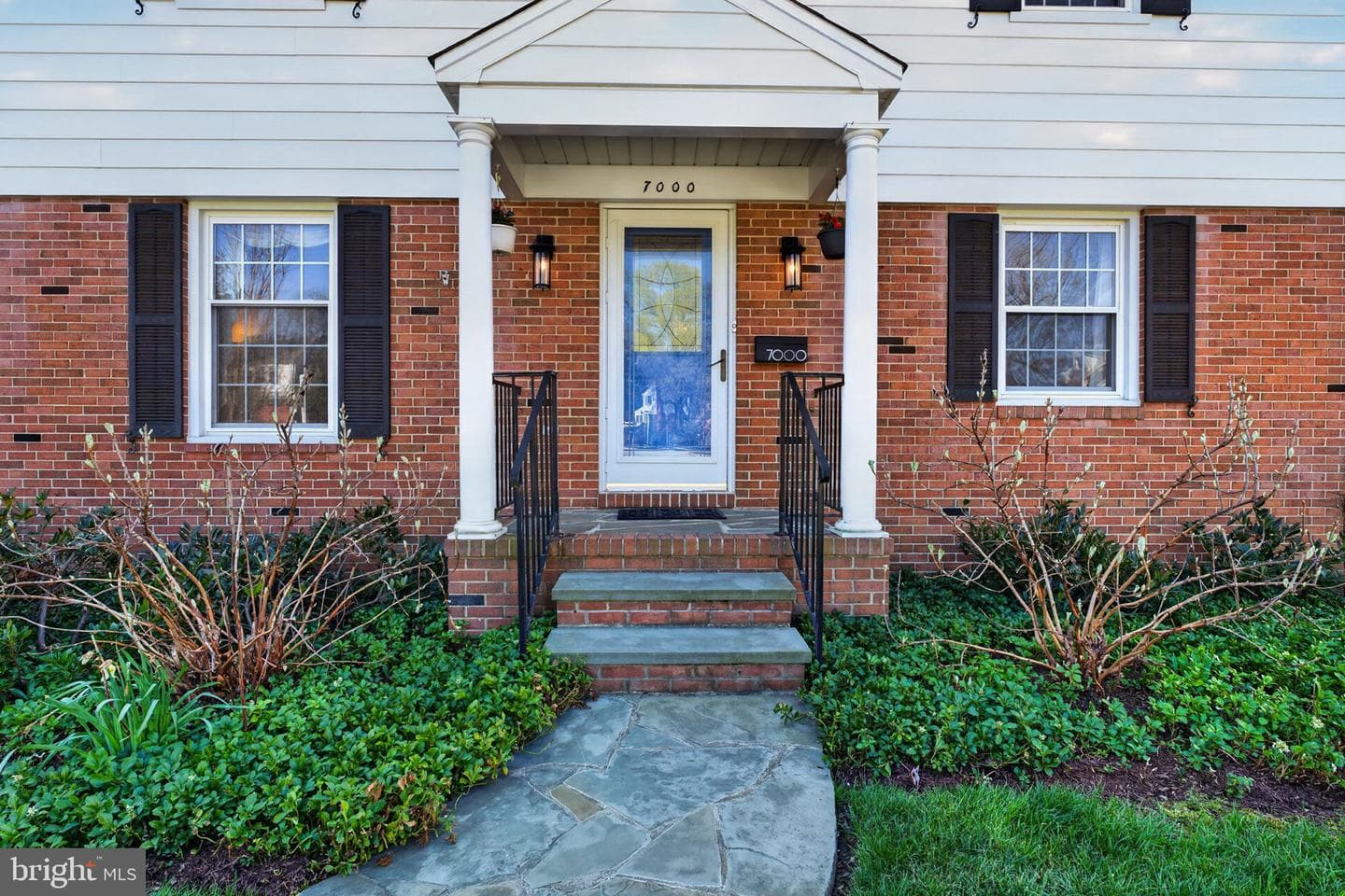 7000 Stoneleigh Court photo 8