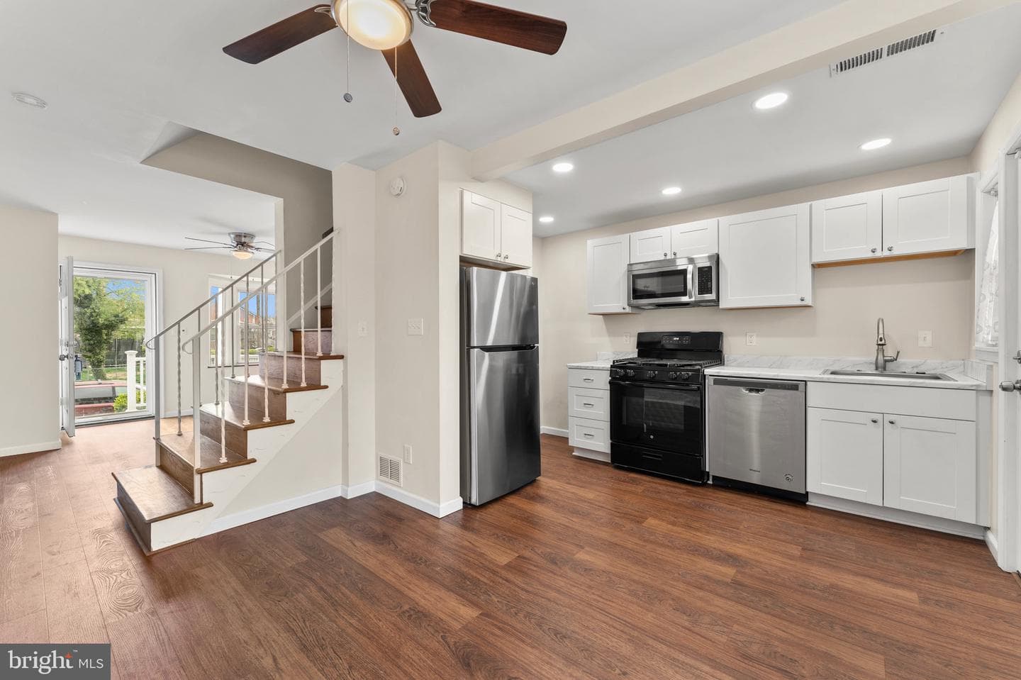 245 Orville Road photo 9