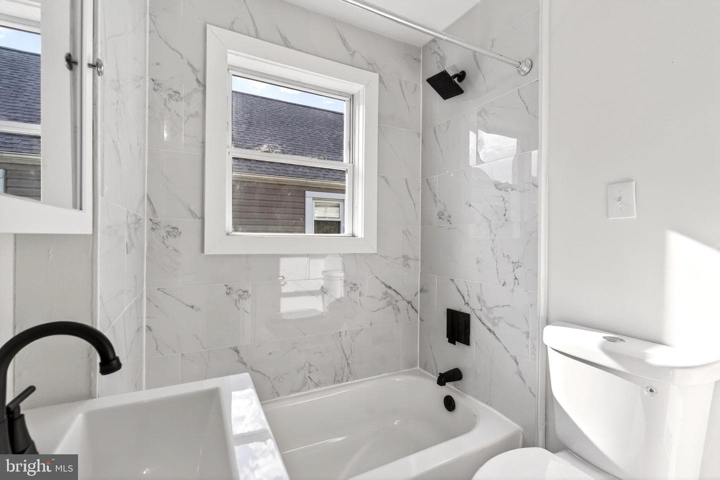 2511 Wentworth photo 11