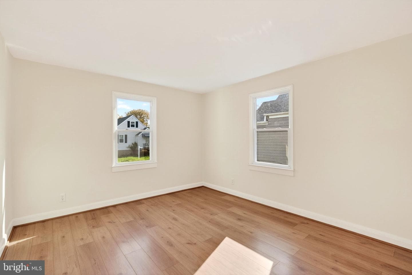 2511 Wentworth photo 13
