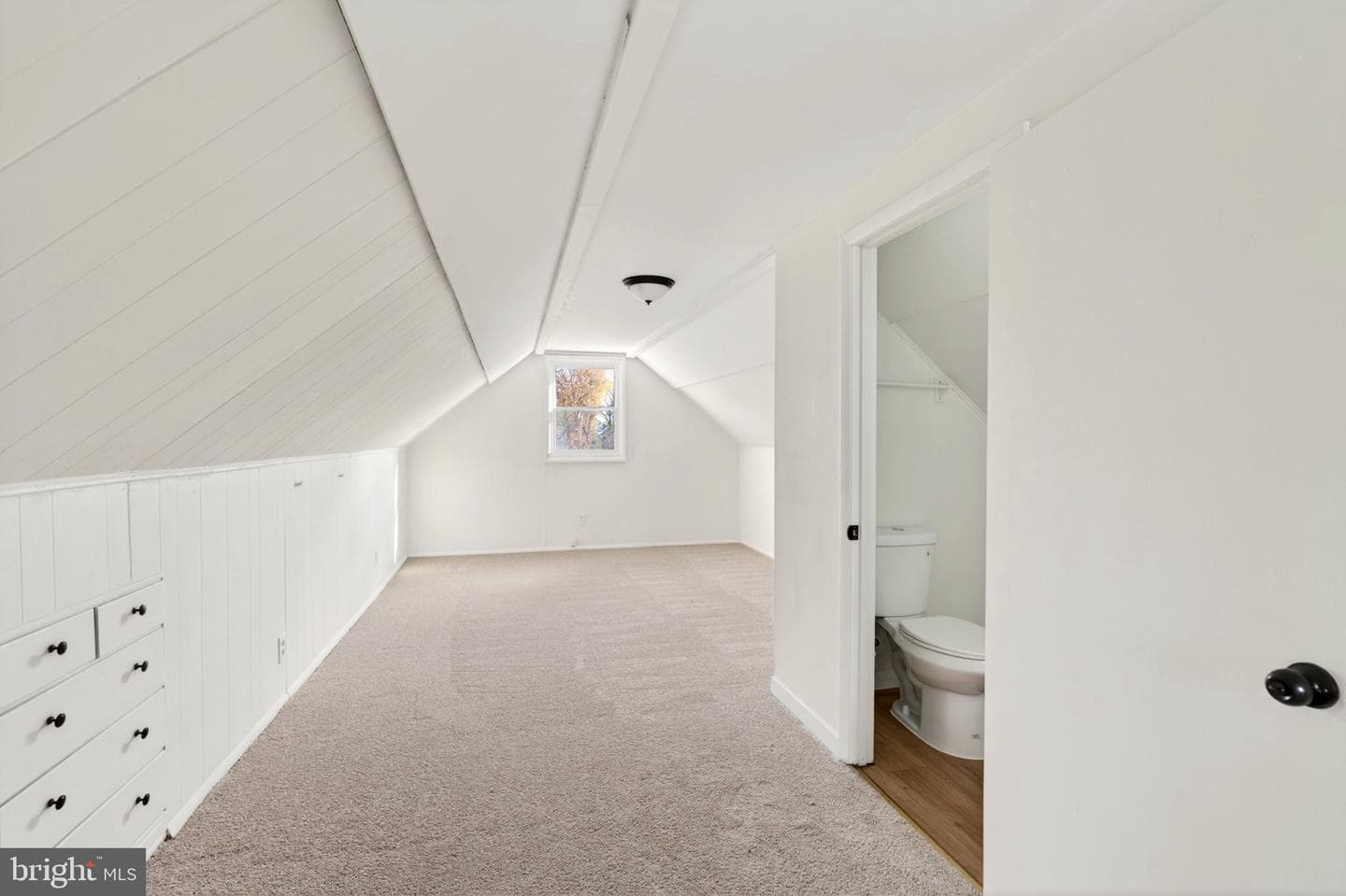 2511 Wentworth photo 16