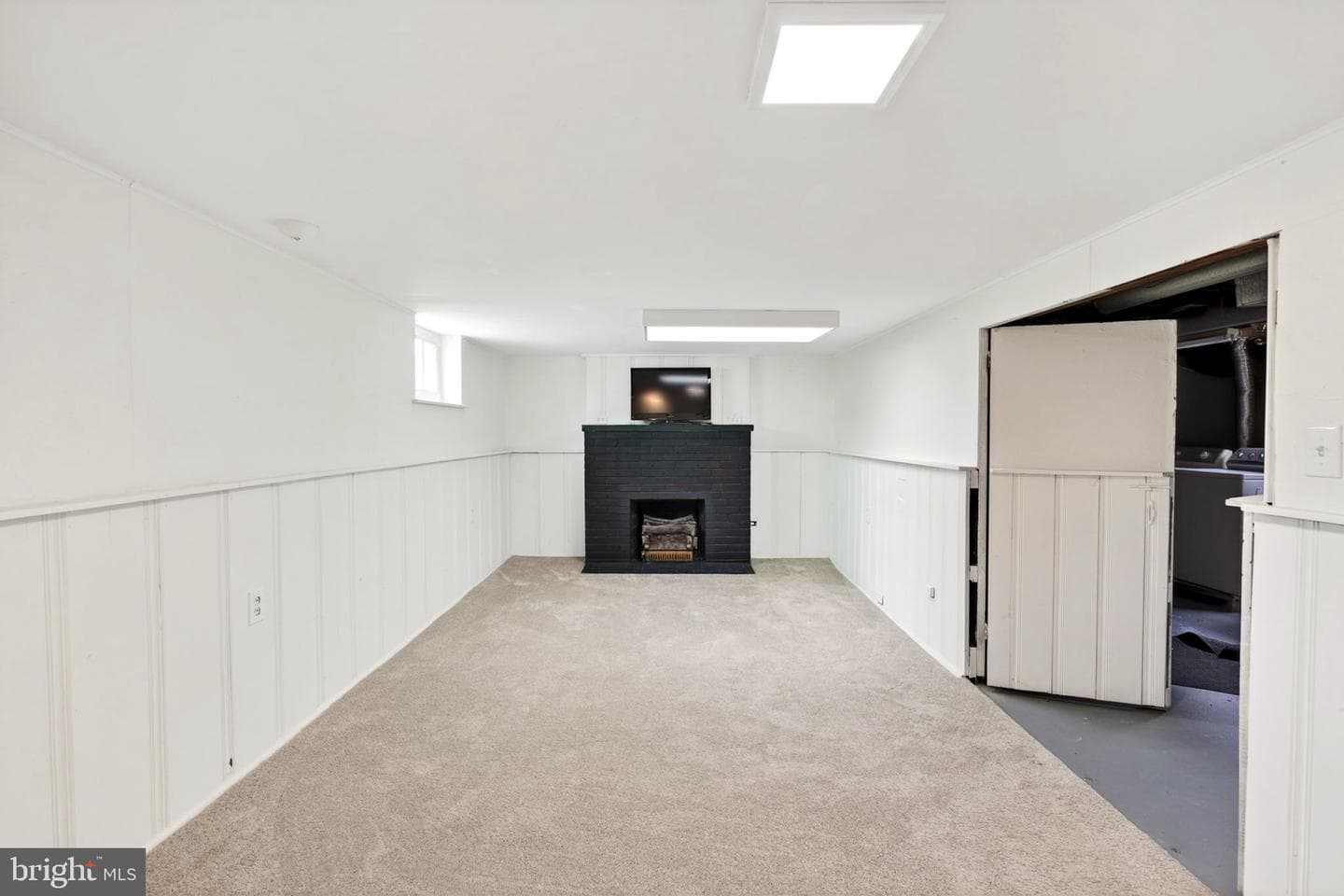 2511 Wentworth photo 20
