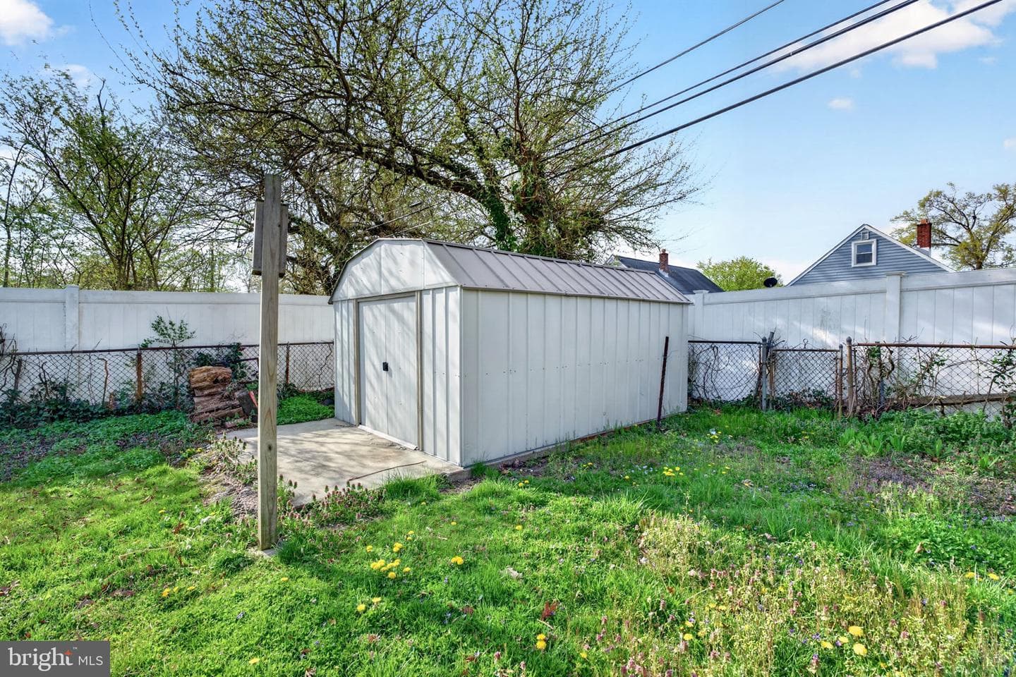 2511 Wentworth photo 27