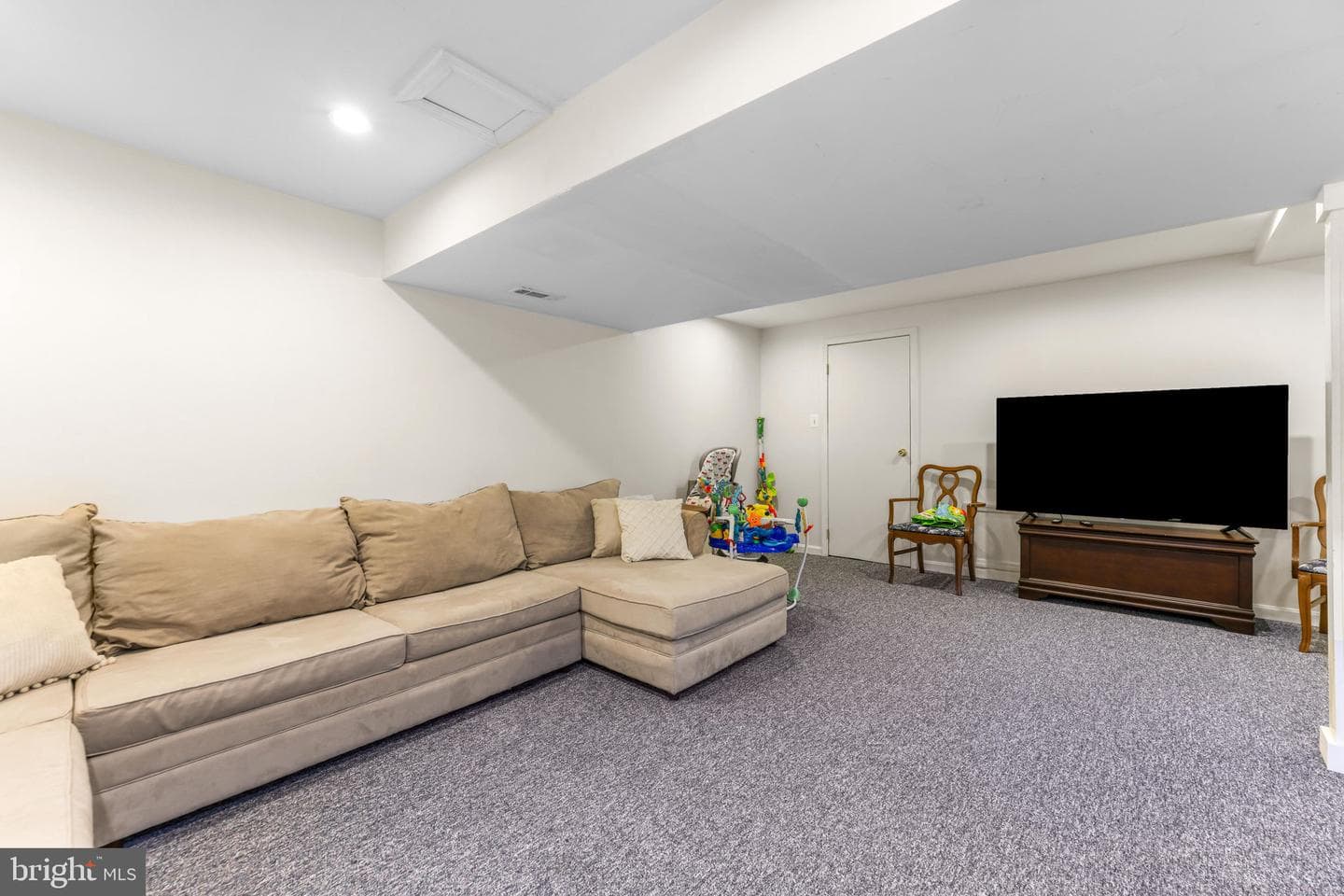 21310 W Liberty Road photo 76