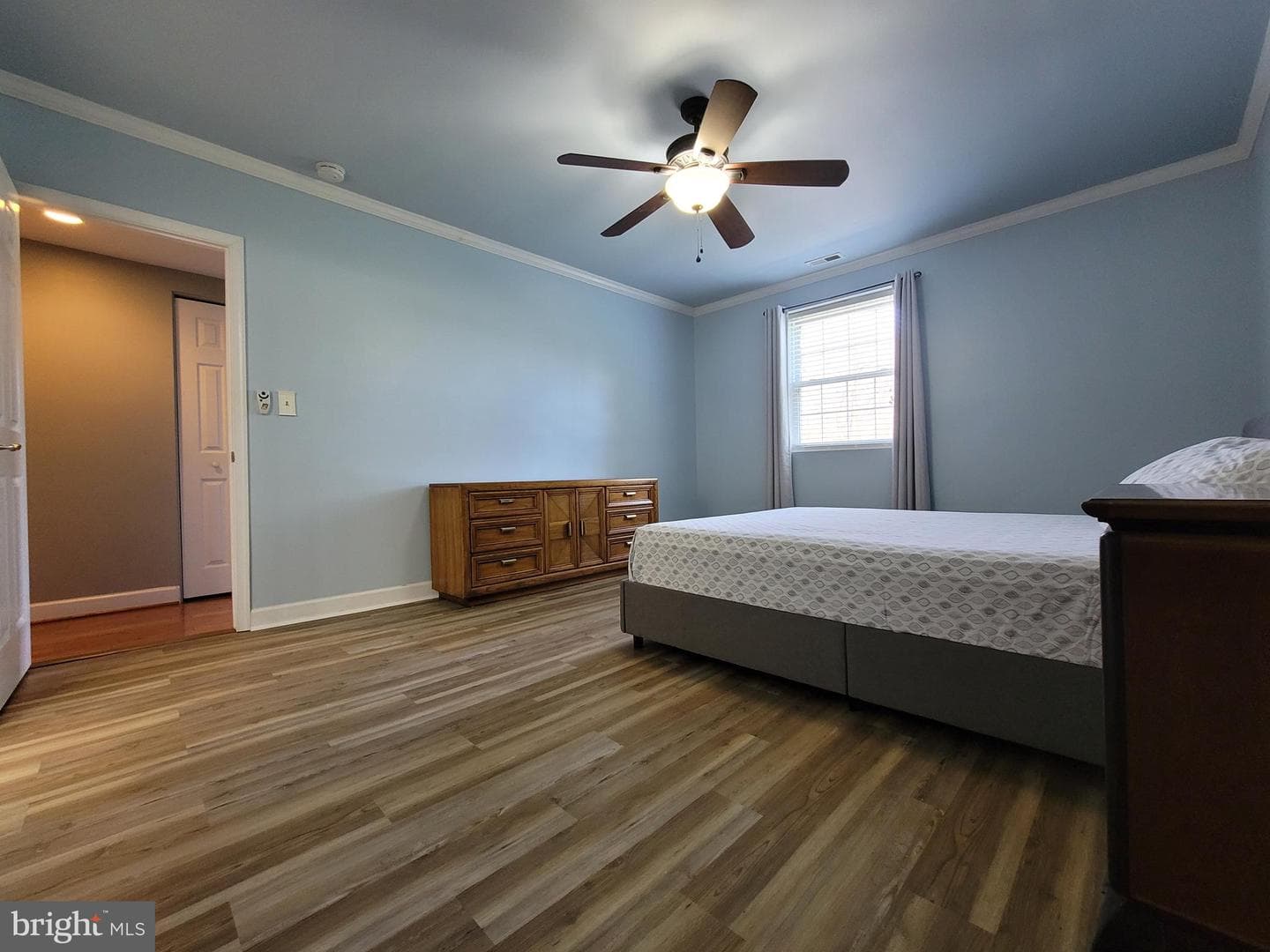 6 Elphin Court #201 photo 9