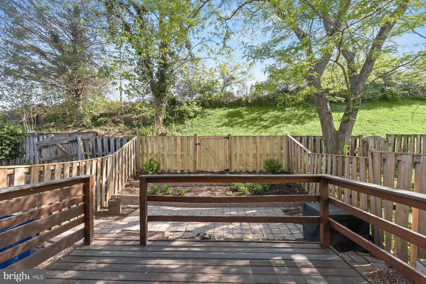 5827 Richardson Mews Square photo 13