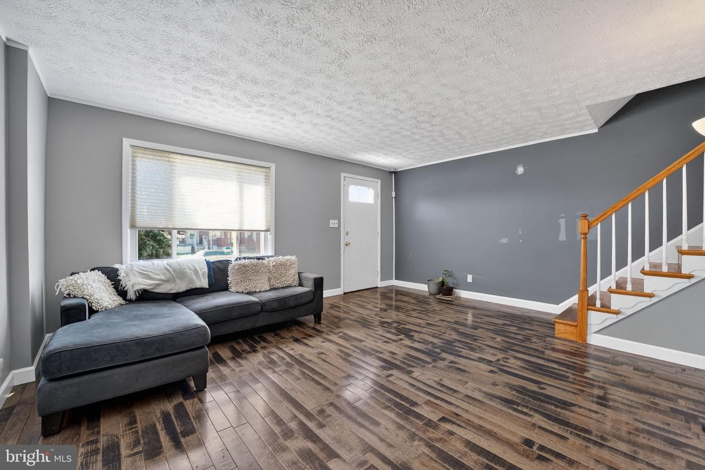 237 Riverthorn Road photo 3