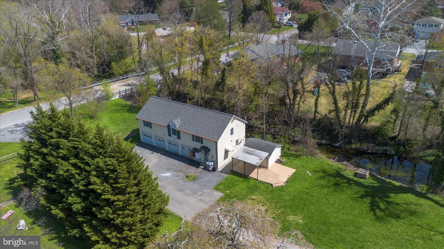 1701 Roland Avenue photo 11