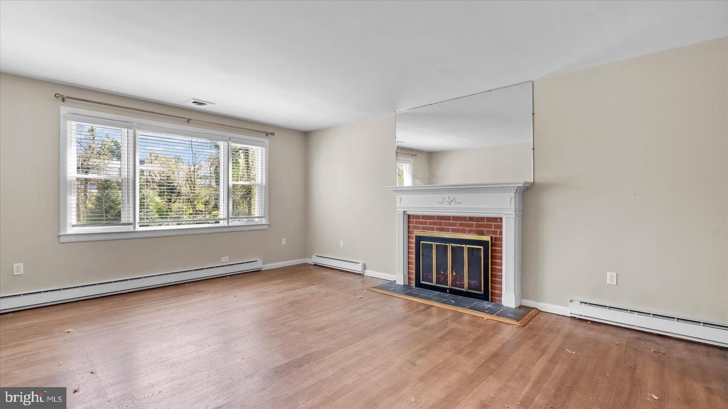 1701 Roland Avenue photo 18