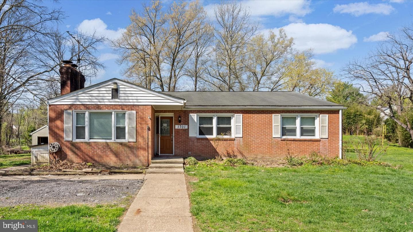 1701 Roland Avenue photo 2