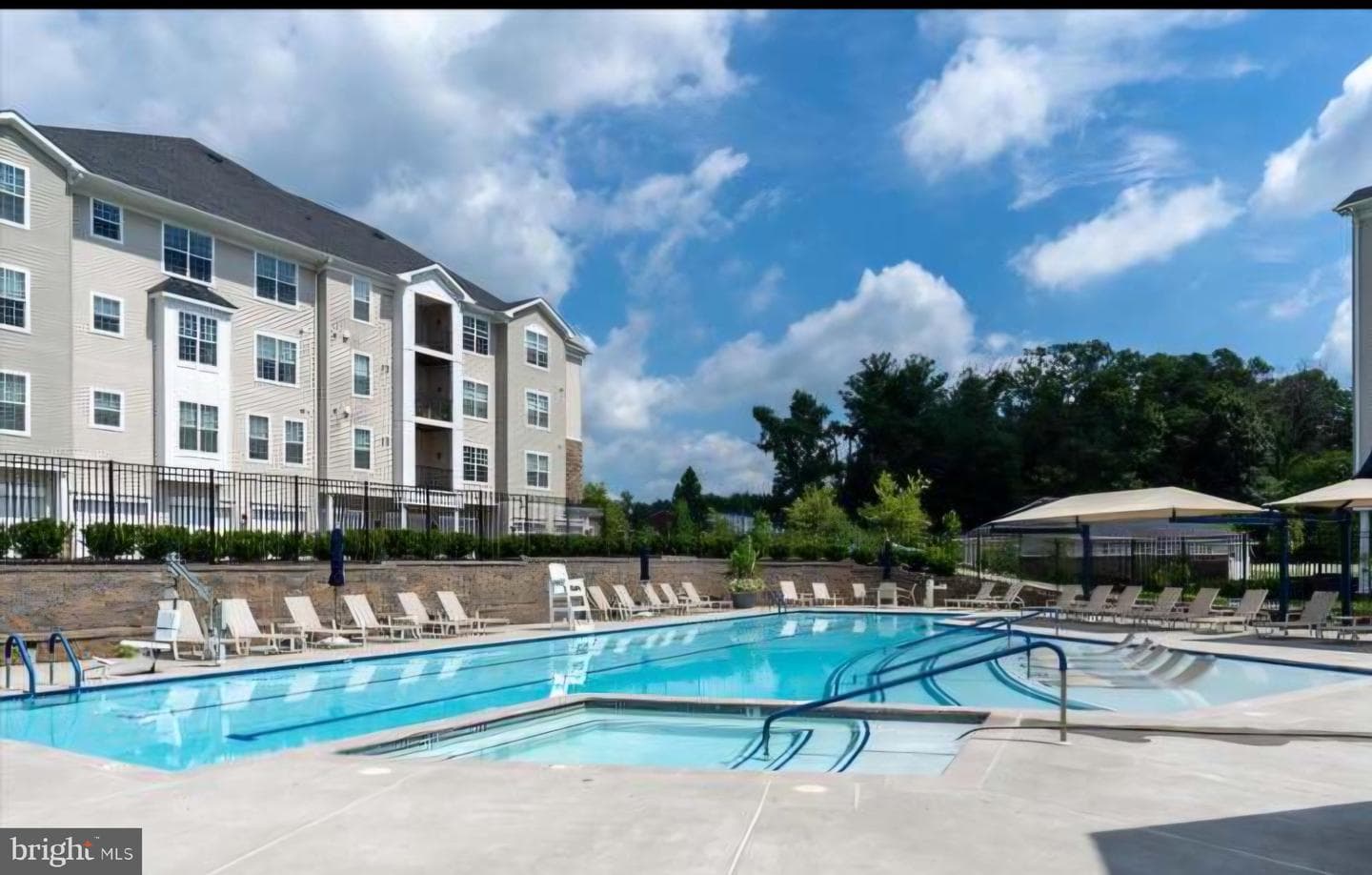 620 Quarry View Court #402 photo 31