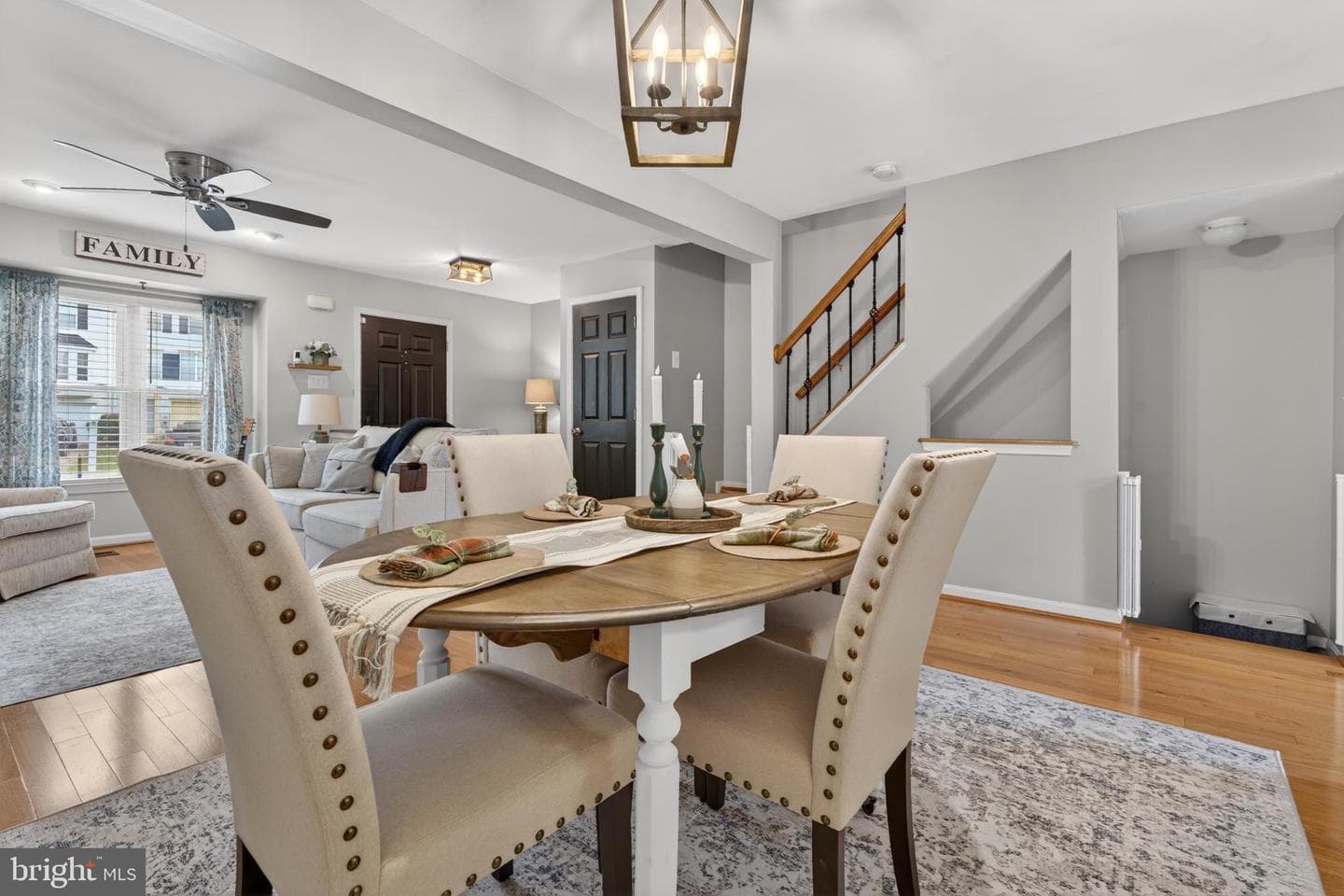 1154 Oakmoor photo 5