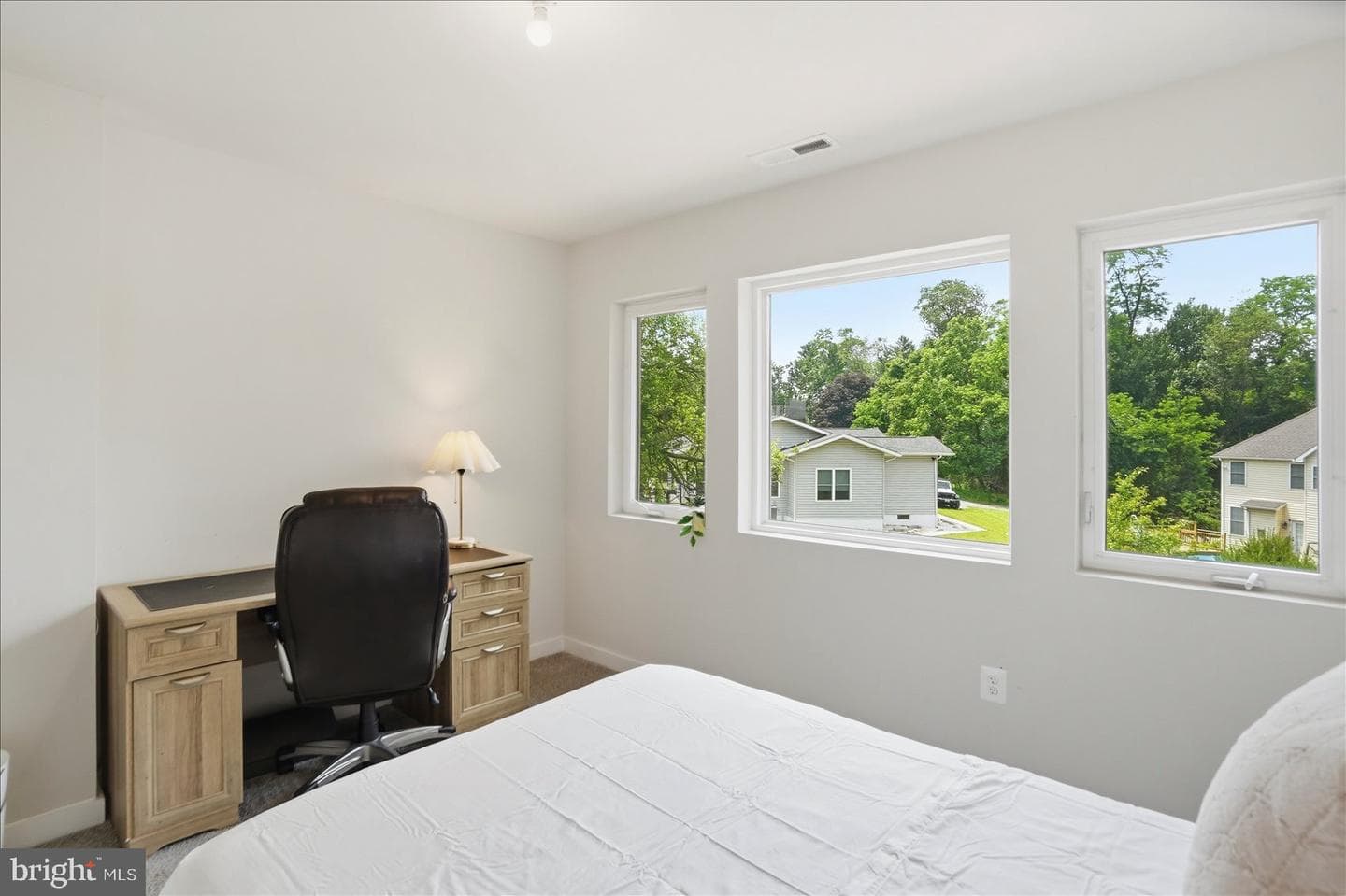 103 Gwynnbrook Avenue photo 35
