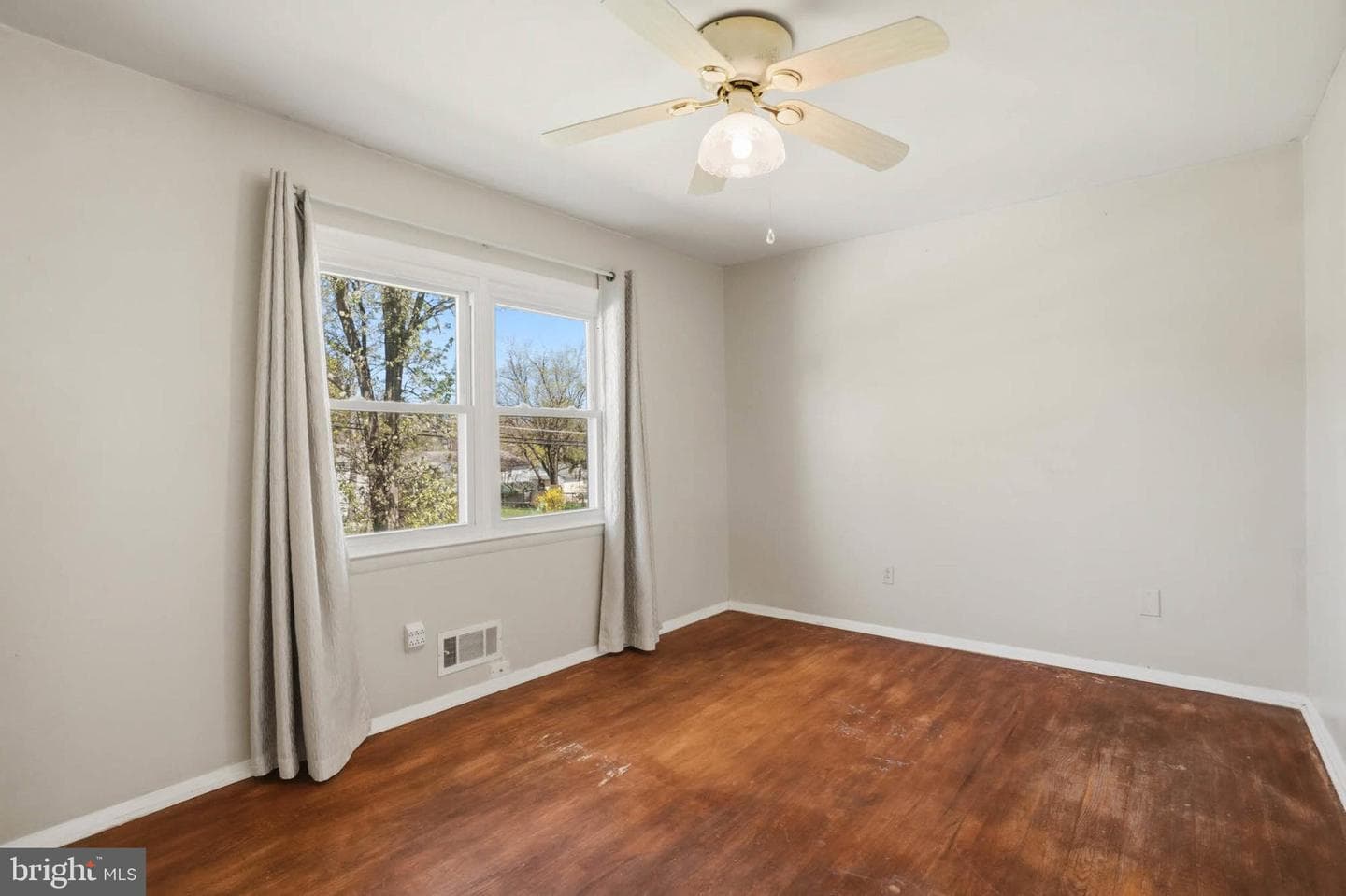 304 Northway Court photo 12