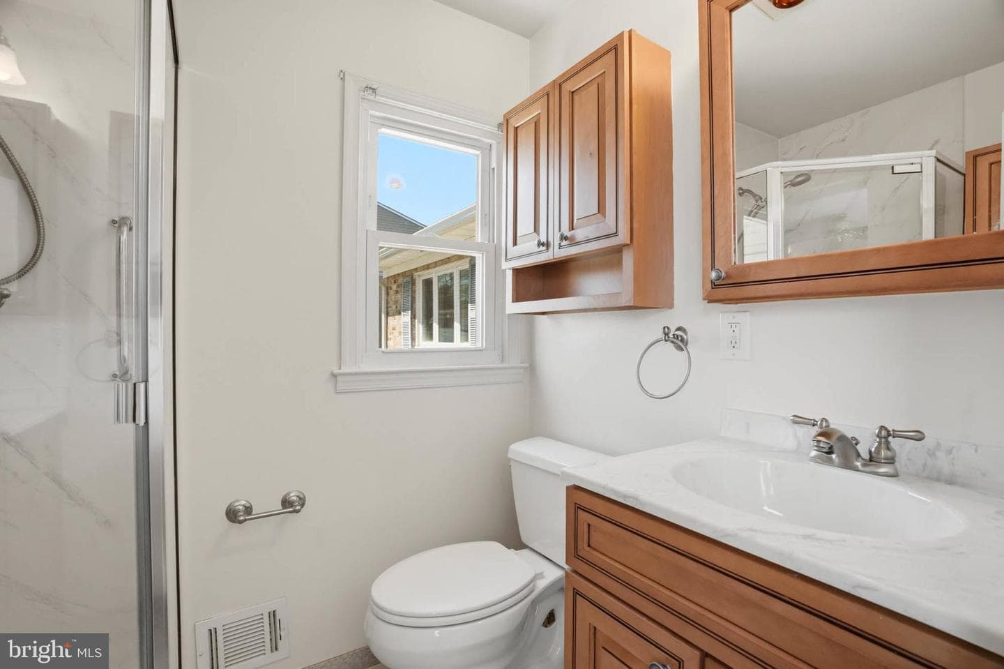 304 Northway Court photo 15