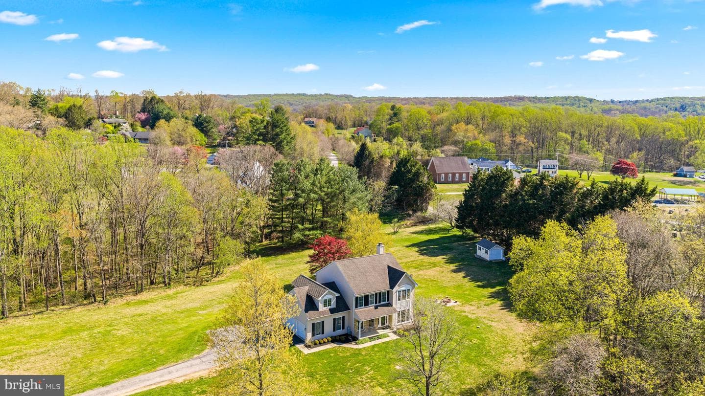 629 Coachmans Way photo 4
