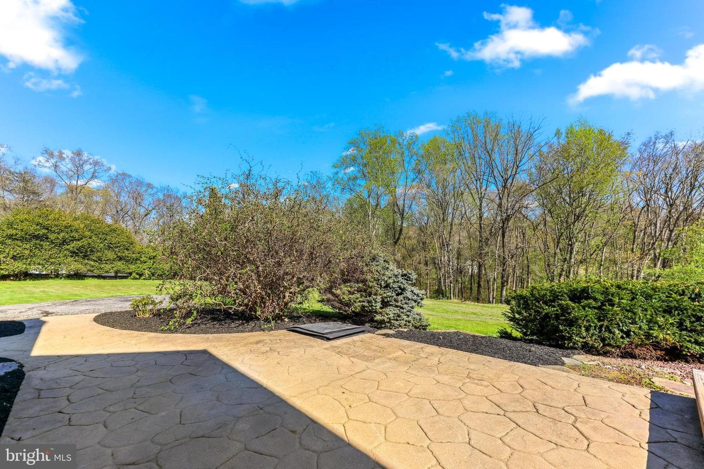 629 Coachmans Way photo 45
