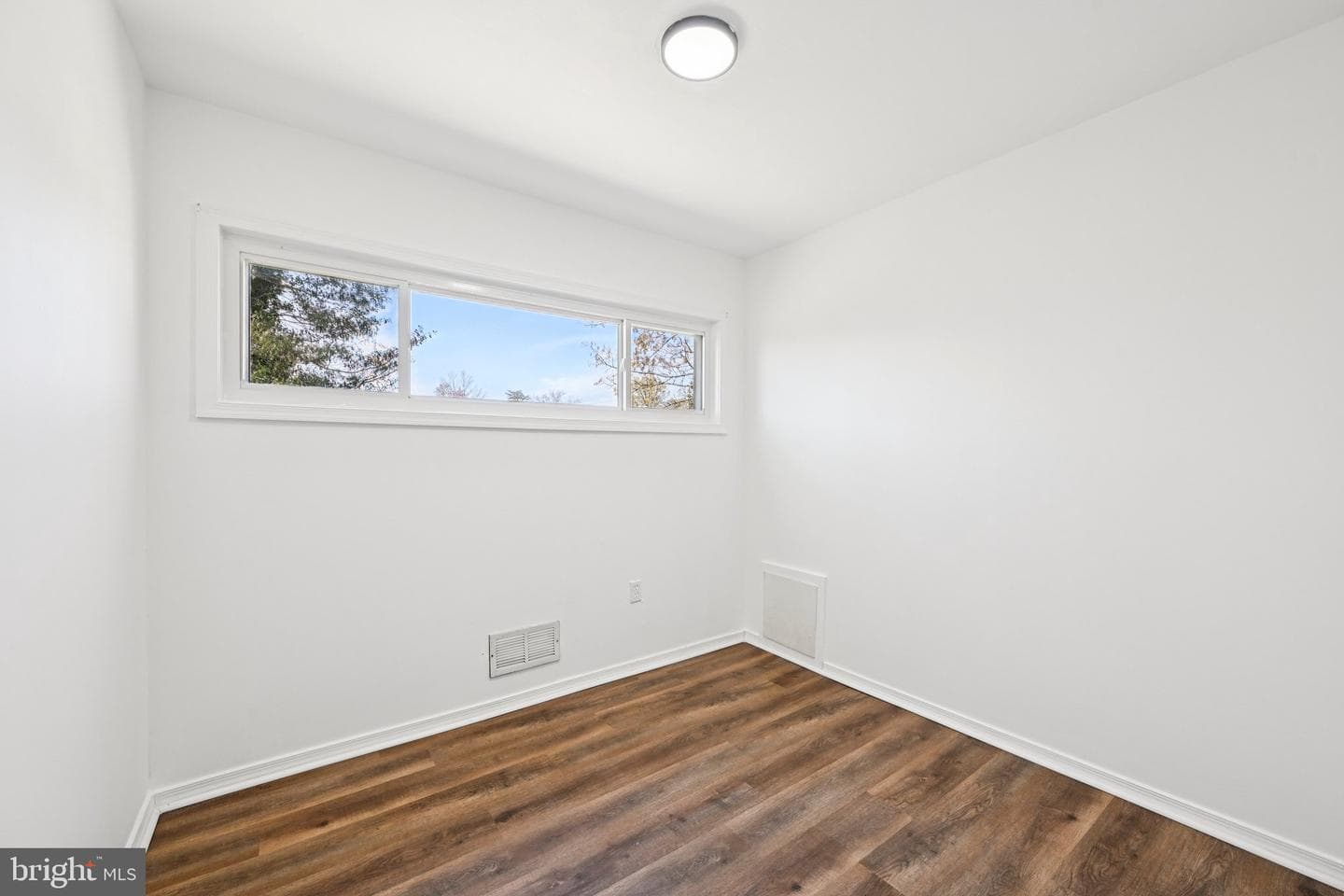 8710 Richmond photo 16