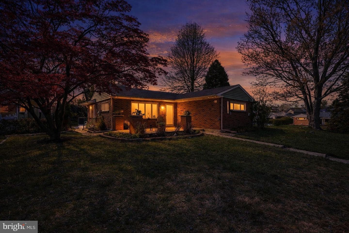 8710 Richmond photo 27