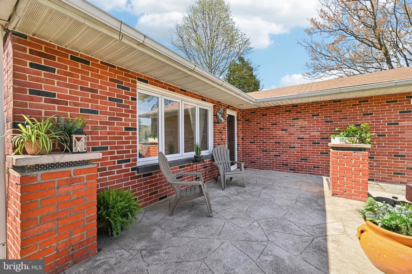 8710 Richmond photo 3