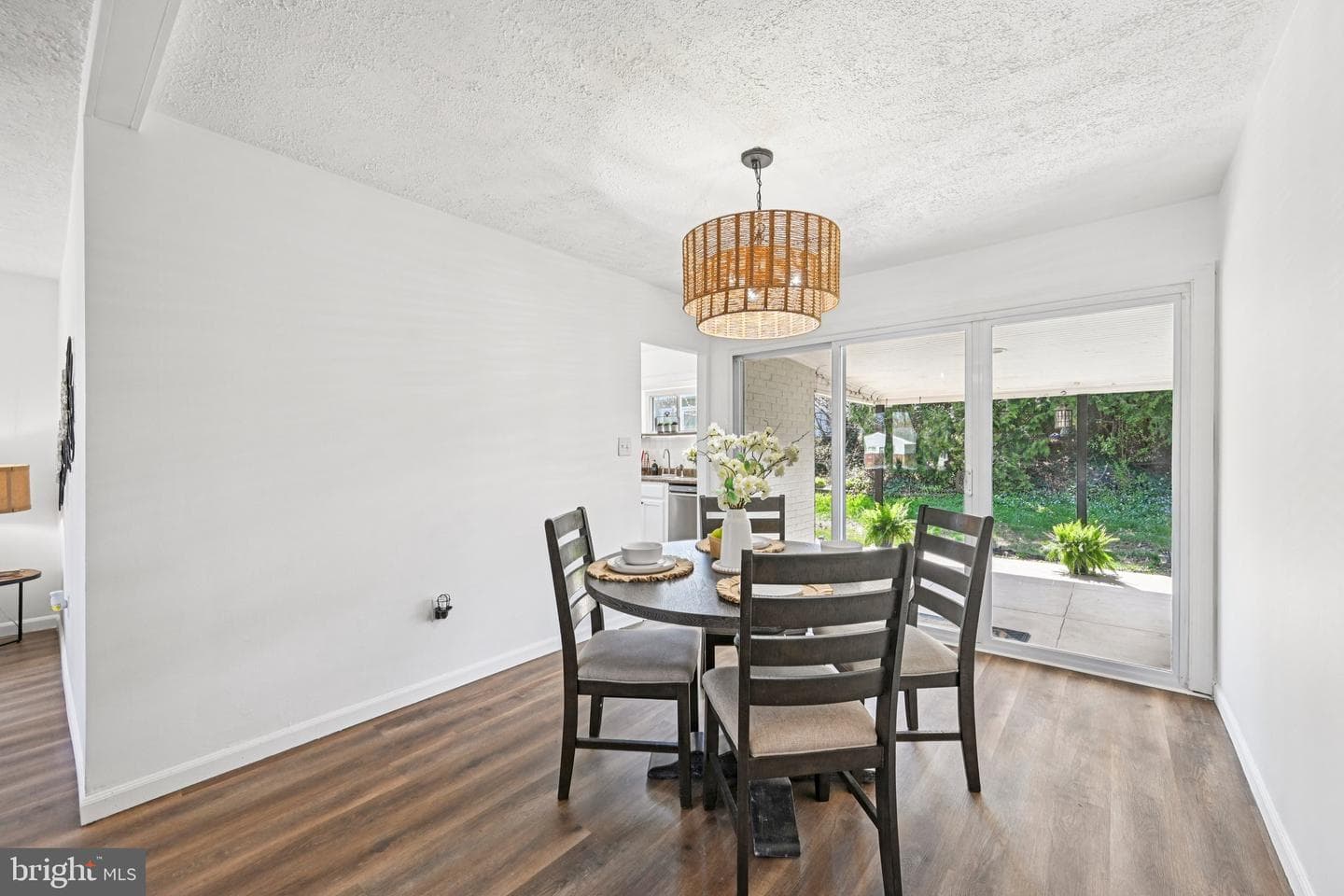 8710 Richmond photo 9