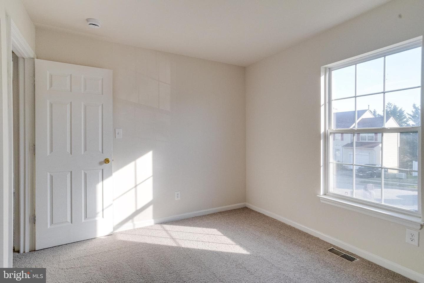 7923 Vernon Avenue photo 22