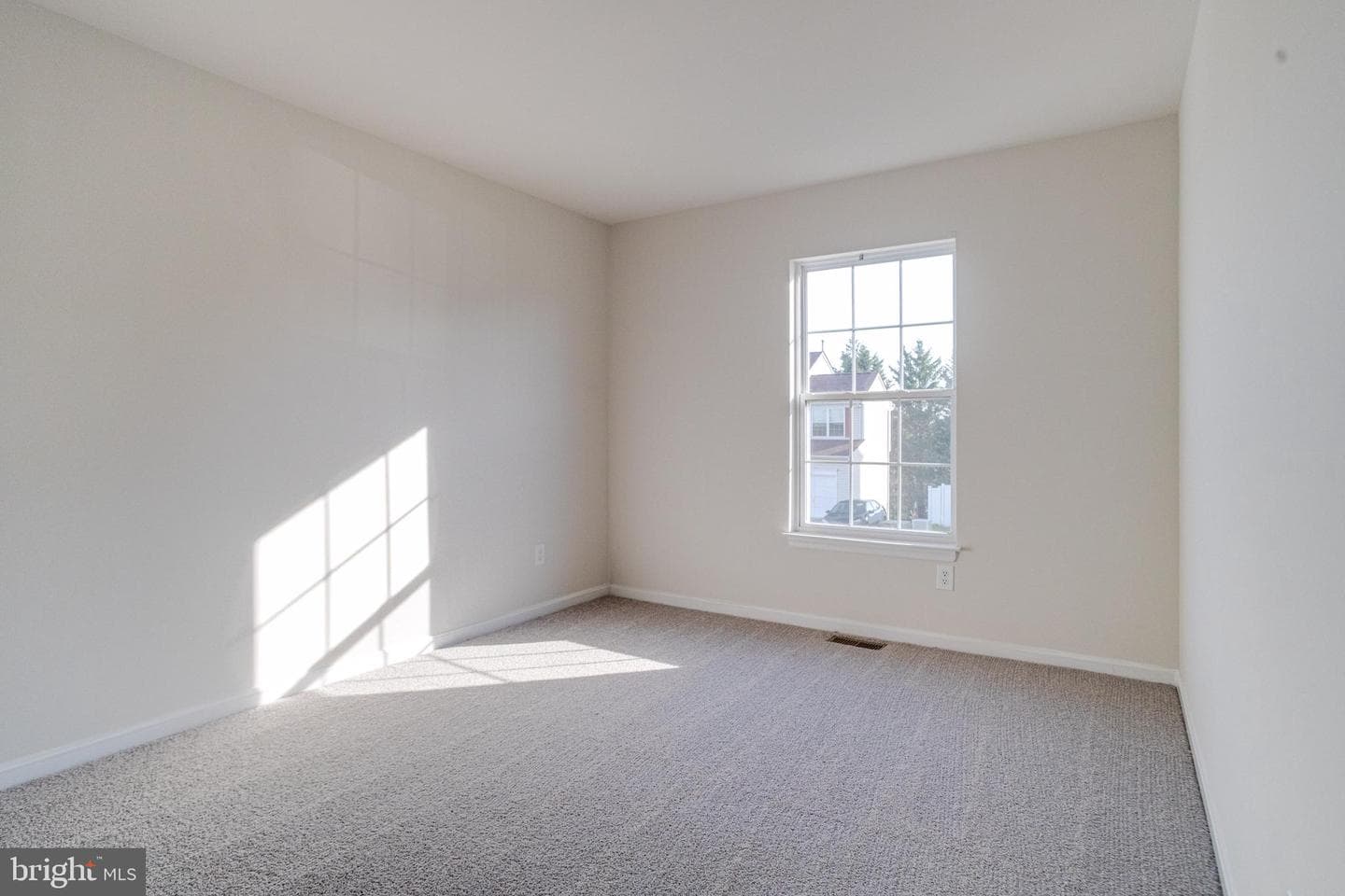 7923 Vernon Avenue photo 24