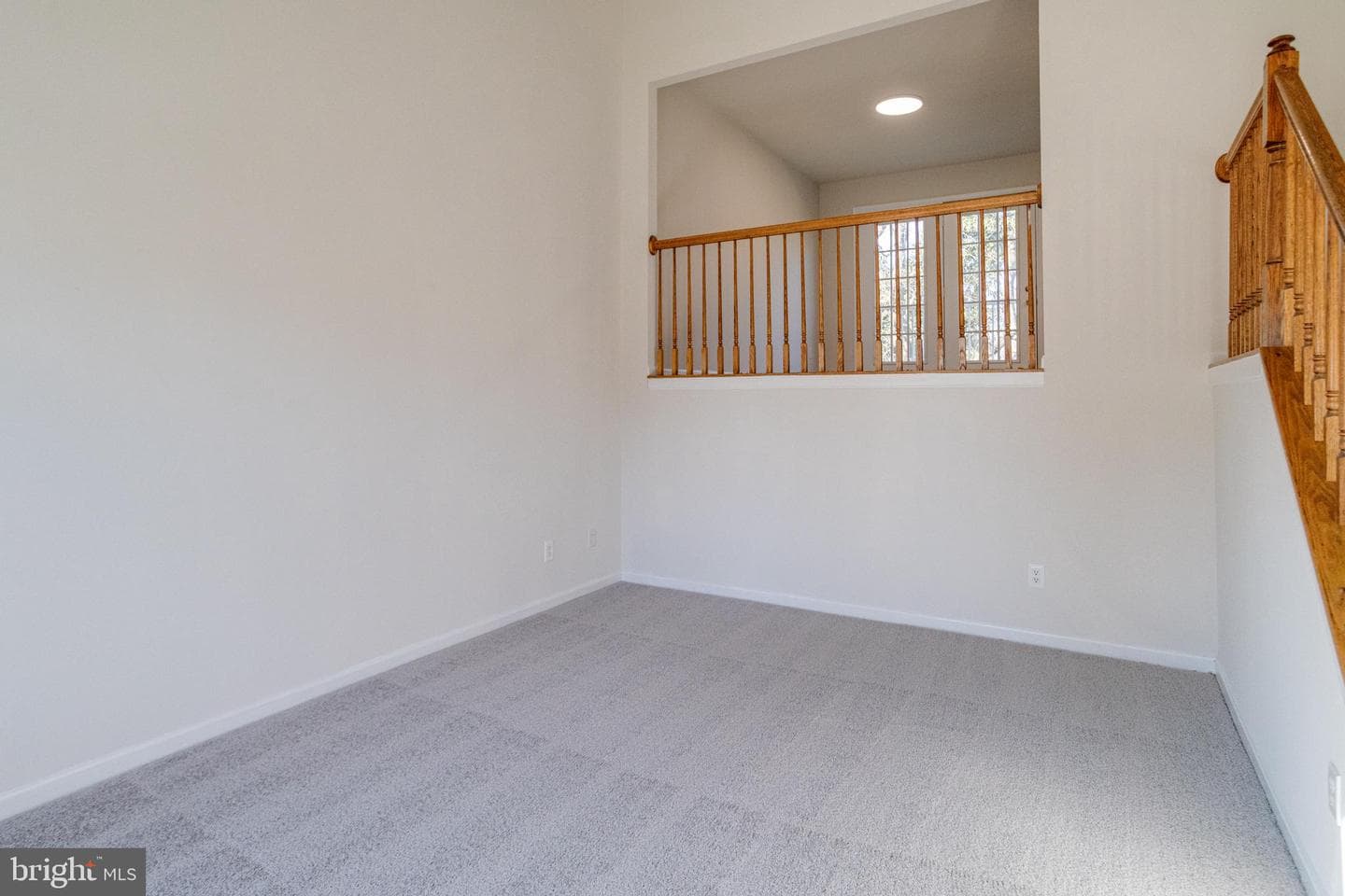 7923 Vernon Avenue photo 4