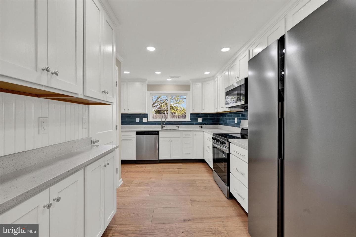 100 Fuller Avenue photo 10