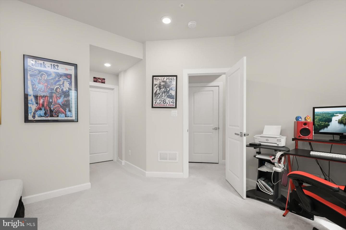 10911 Beckenham Street photo 36