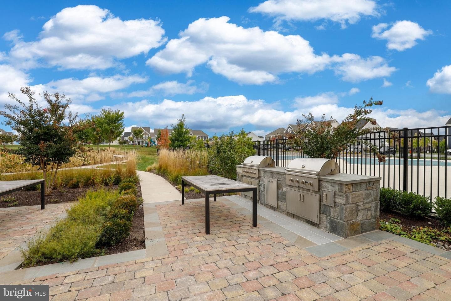 10911 Beckenham Street photo 56
