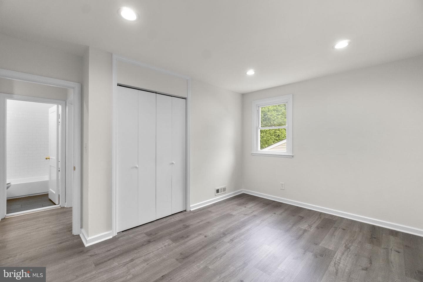 3658 Clifmar Road photo 23