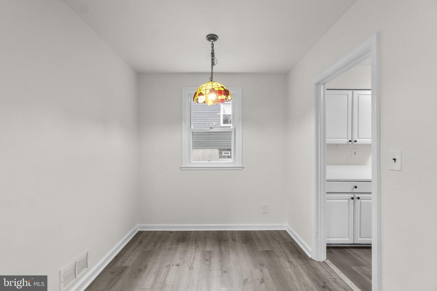 3658 Clifmar Road photo 5