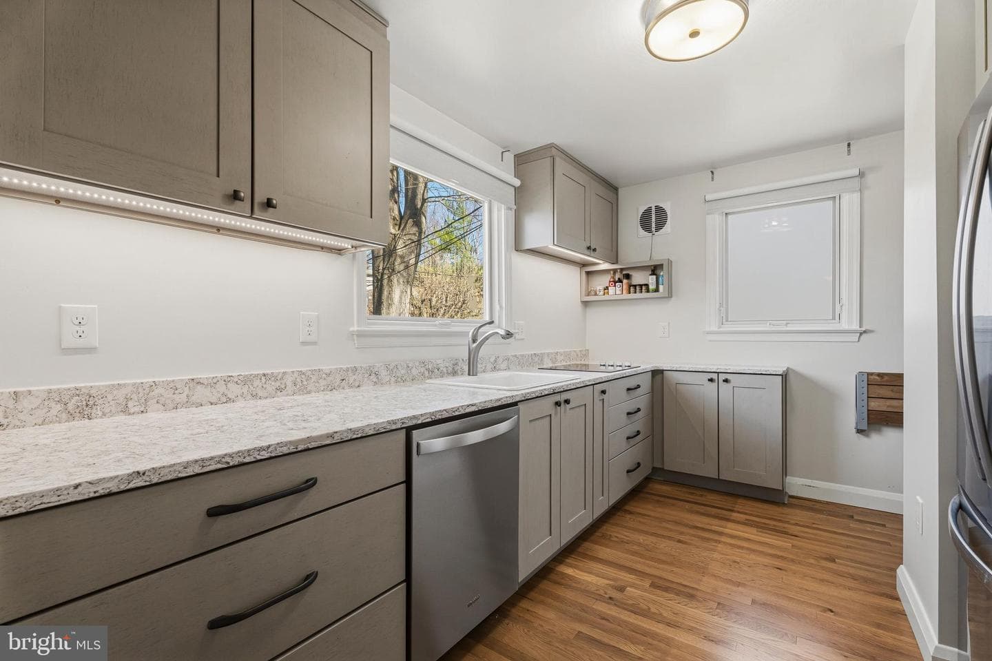 304 Brook Road photo 11