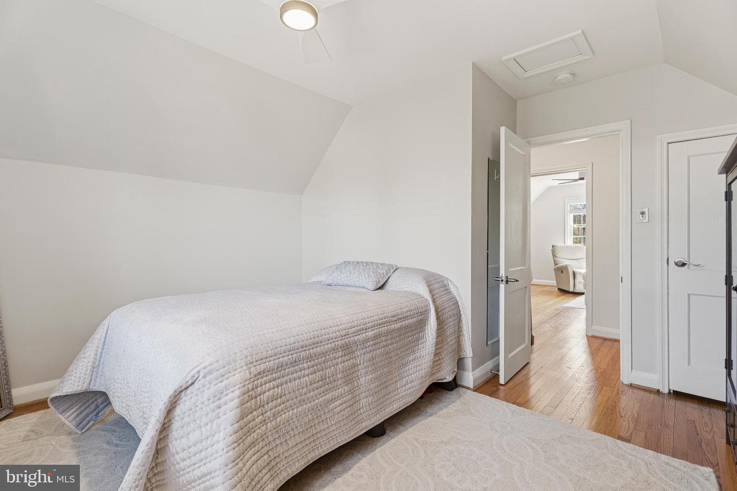 304 Brook Road photo 24